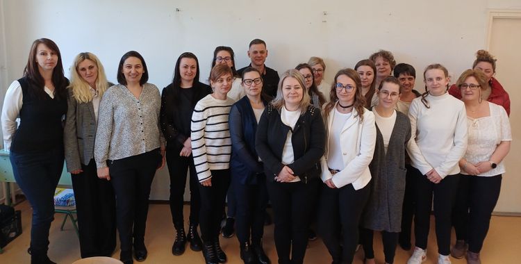 Sikeres ágazati alapvizsgát tettek a battonyai szociális ápoló és gondozó tanulóink! 