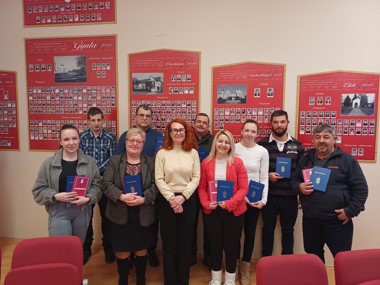 Sikeres szakmai vizsgát tettek Hentes és húskészítmény-készítő tanulóink. 