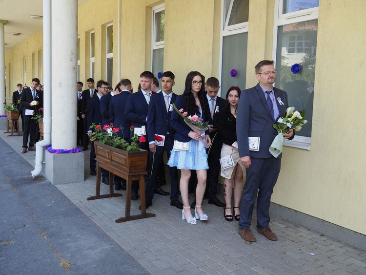 Elballagtak a Harruckern végzősei