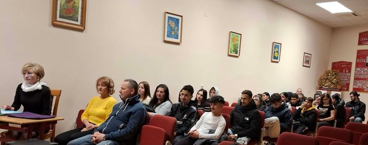 Ünnepi délután – zene, vers közösség a kollégiumban