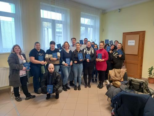 17 tanulónk tett sikeres élelmiszer-eladó vizsgát Gyulán.