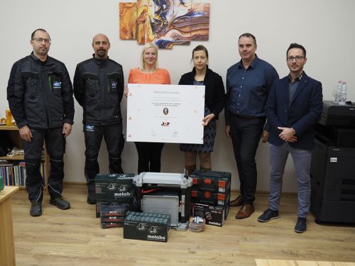 JAF Holz Ungarn iskolai támogatása